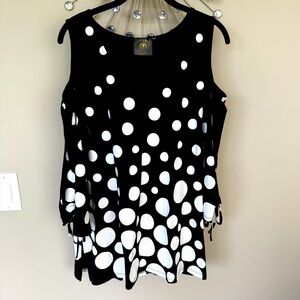 Vecceli Italy Cold Shoulder V Neck Luxe Knit